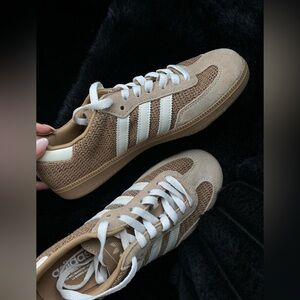 Adidas Samba OG cardboard